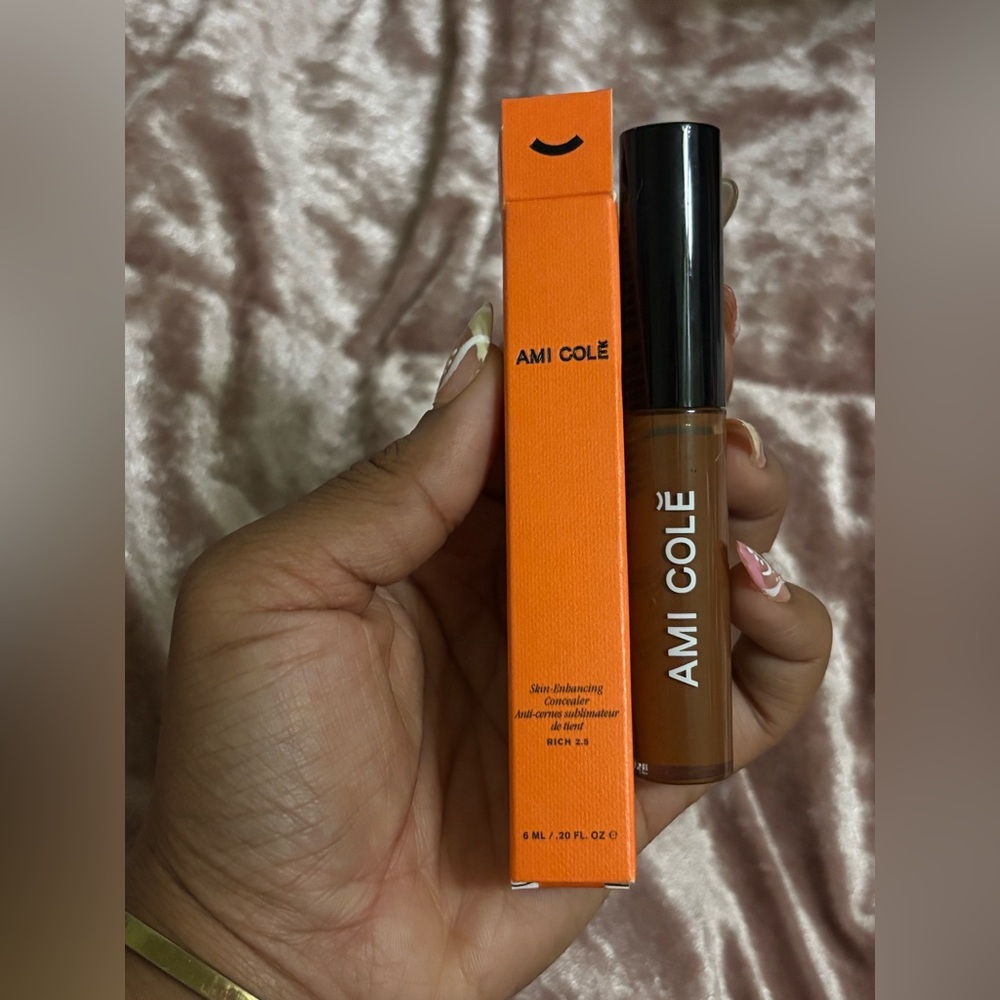 Ami Cole Rich 2.5 Skin-Enhancing Concealer